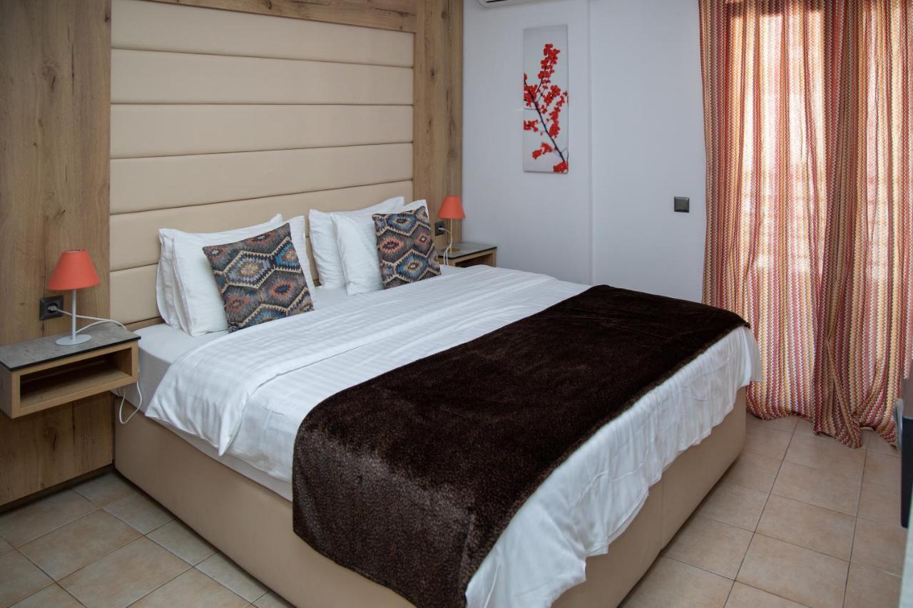 Seven Heaven Premium Suites Thessaloniki Exterior photo